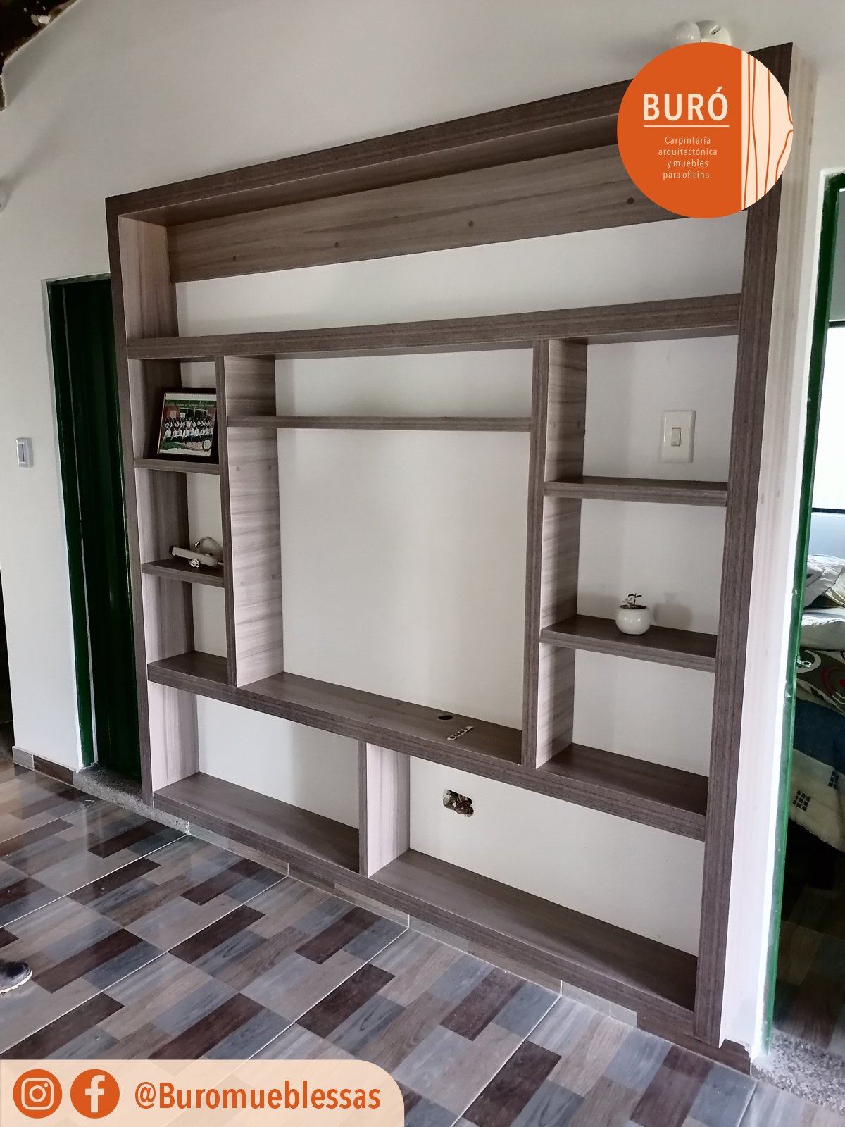 Mueble tv entamborado 0.0.jpg